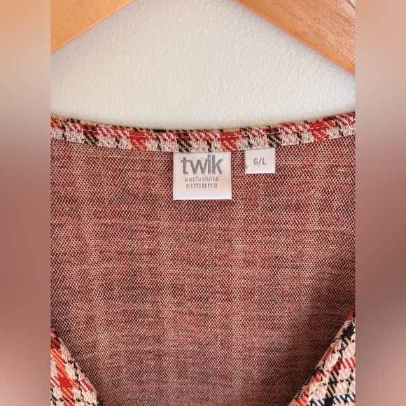 Simons Orange Cream Buttoned A-Line Mini Dress - Picture 3 of 4